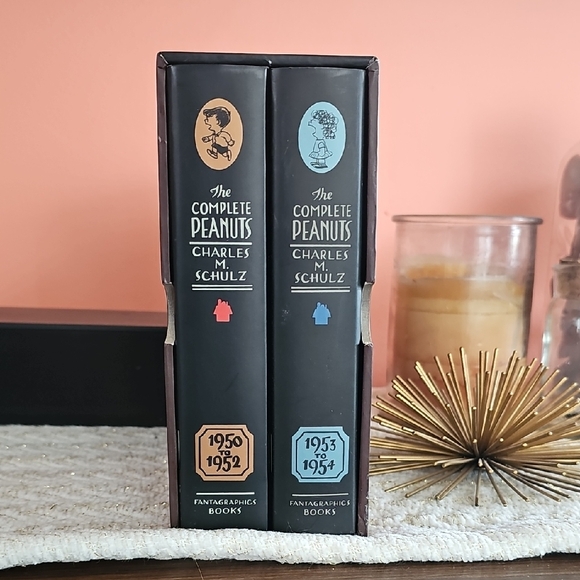 Black Peanuts Collection - Picture 2 of 7